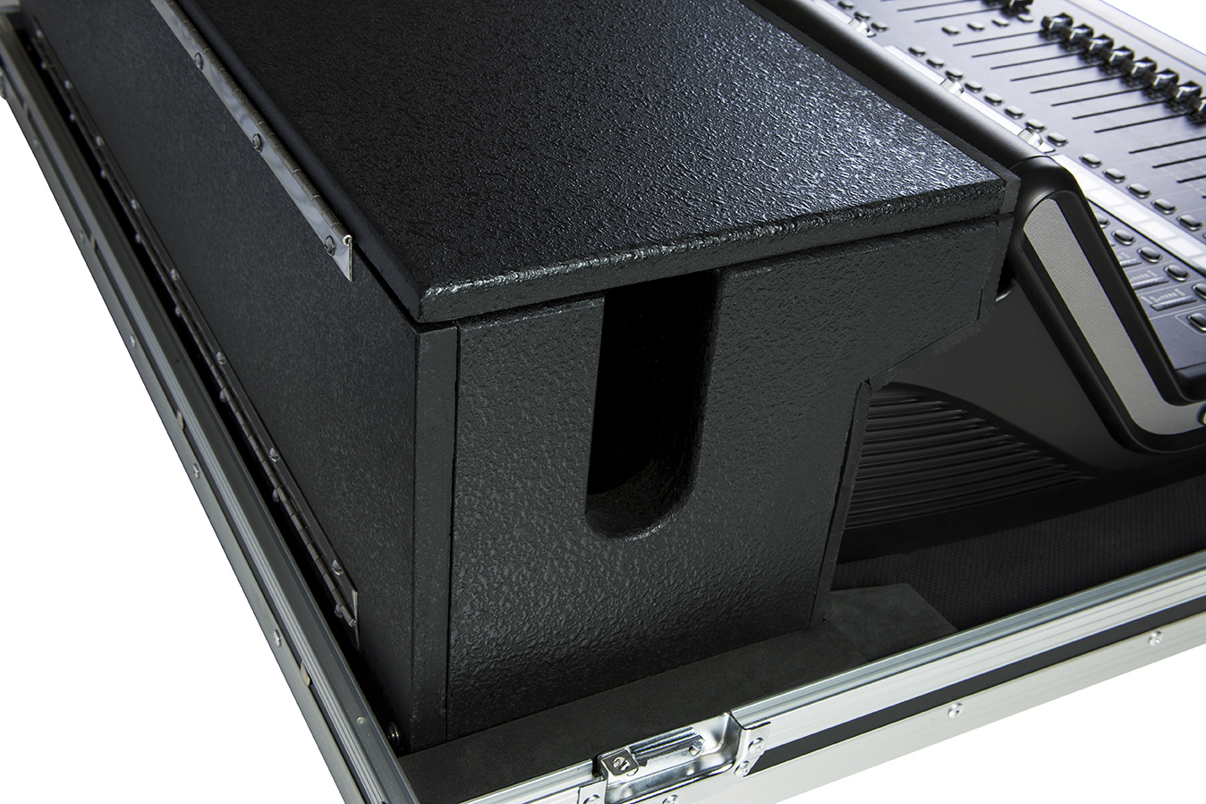 Road case for Midas M32 large format mixer