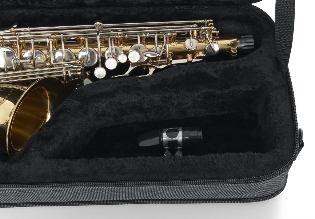Lightweight Alto Sax Case w/mouthpiece storageGLALTOSAXMPC Gator Cases