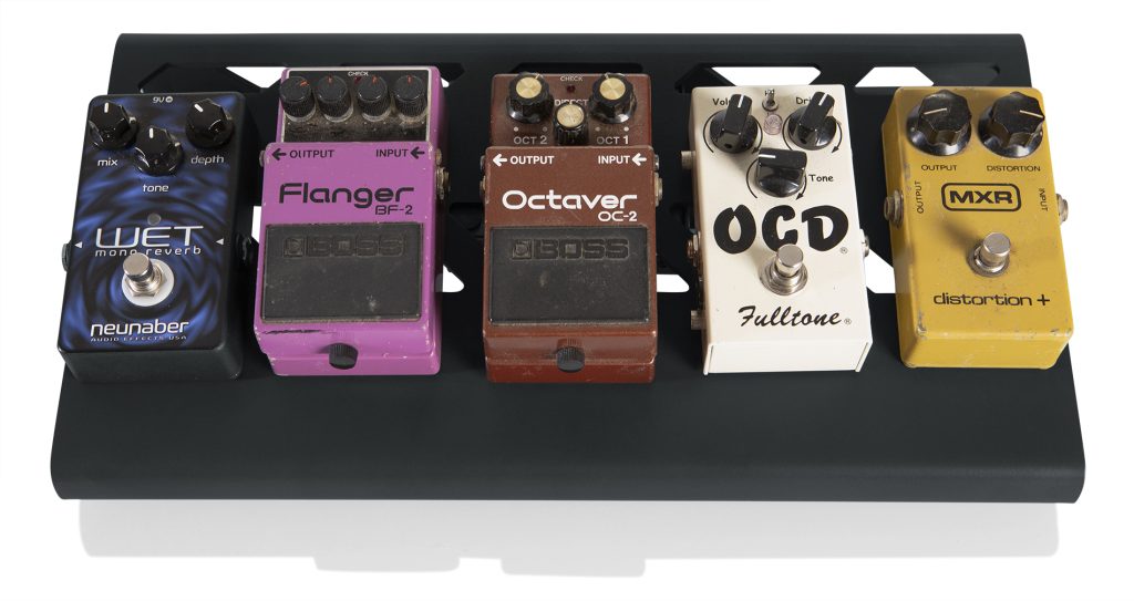 Black Aluminum Pedal Board; Small w/ Carry BagGPBLAK1 Gator Cases