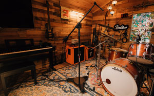 Frameworks Adds Heavy-Duty Studio Boom with Mobile Base